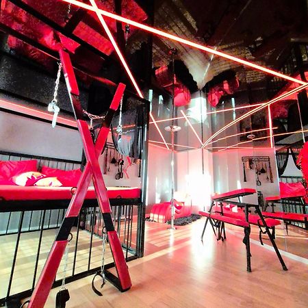 Bdsm Apartman V Bratislave -Adults Only Братислава Екстериор снимка