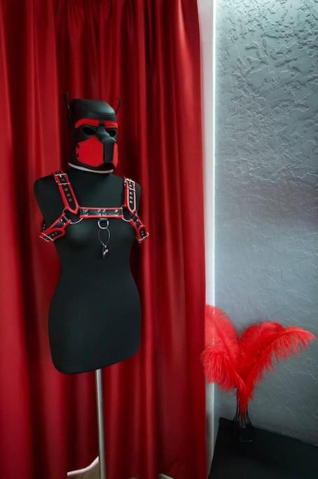 Bdsm Apartman V Bratislave -Adults Only Братислава Екстериор снимка
